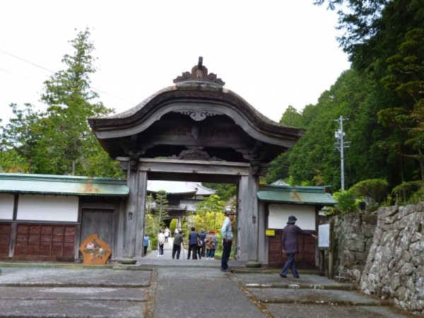 静居寺惣門